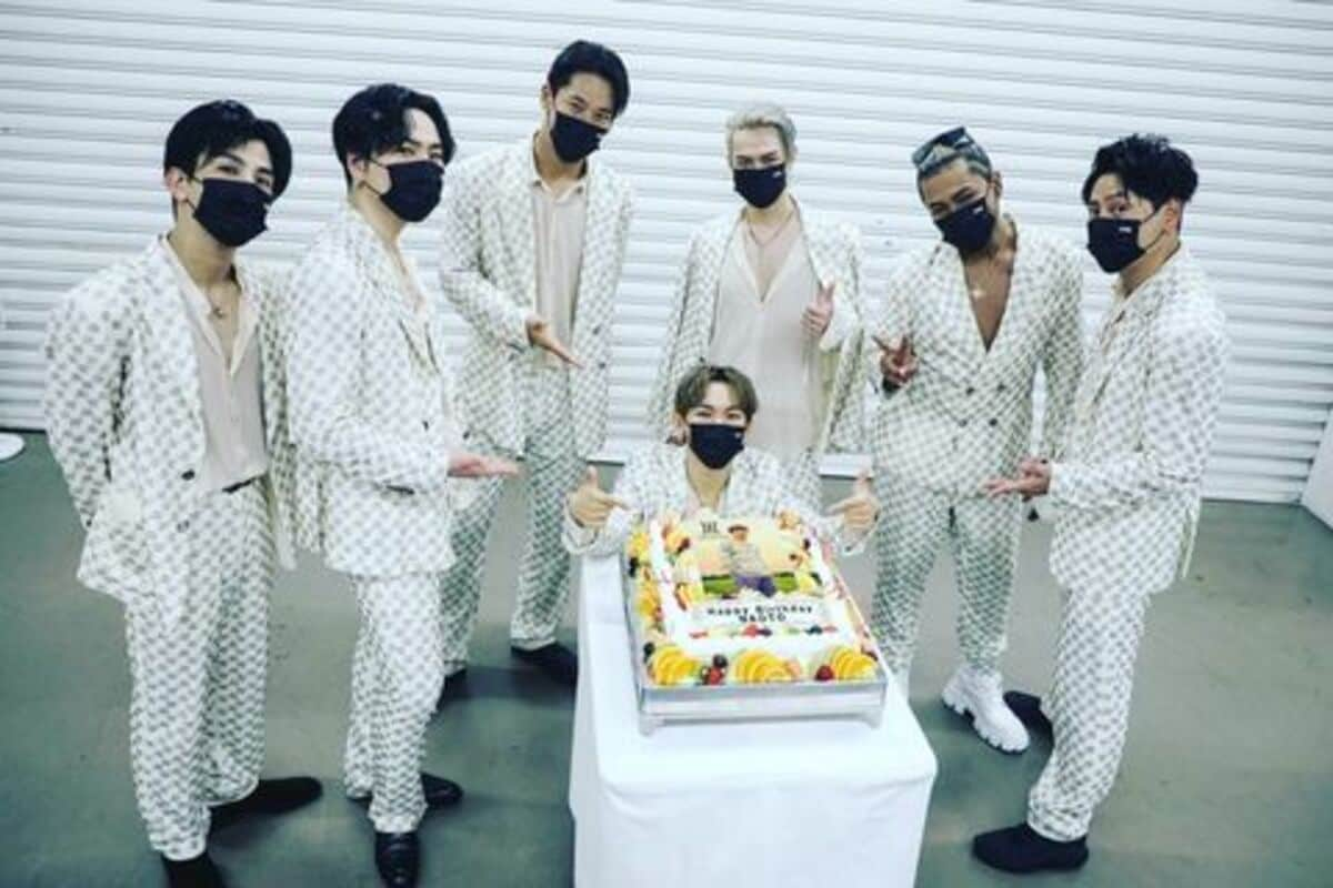 三代目jsb山下健二郎 Naotoの 誕生日ショット を公開し 仲のいい7人が大好き 素敵なメンバー愛 の声 話題 Abema Times