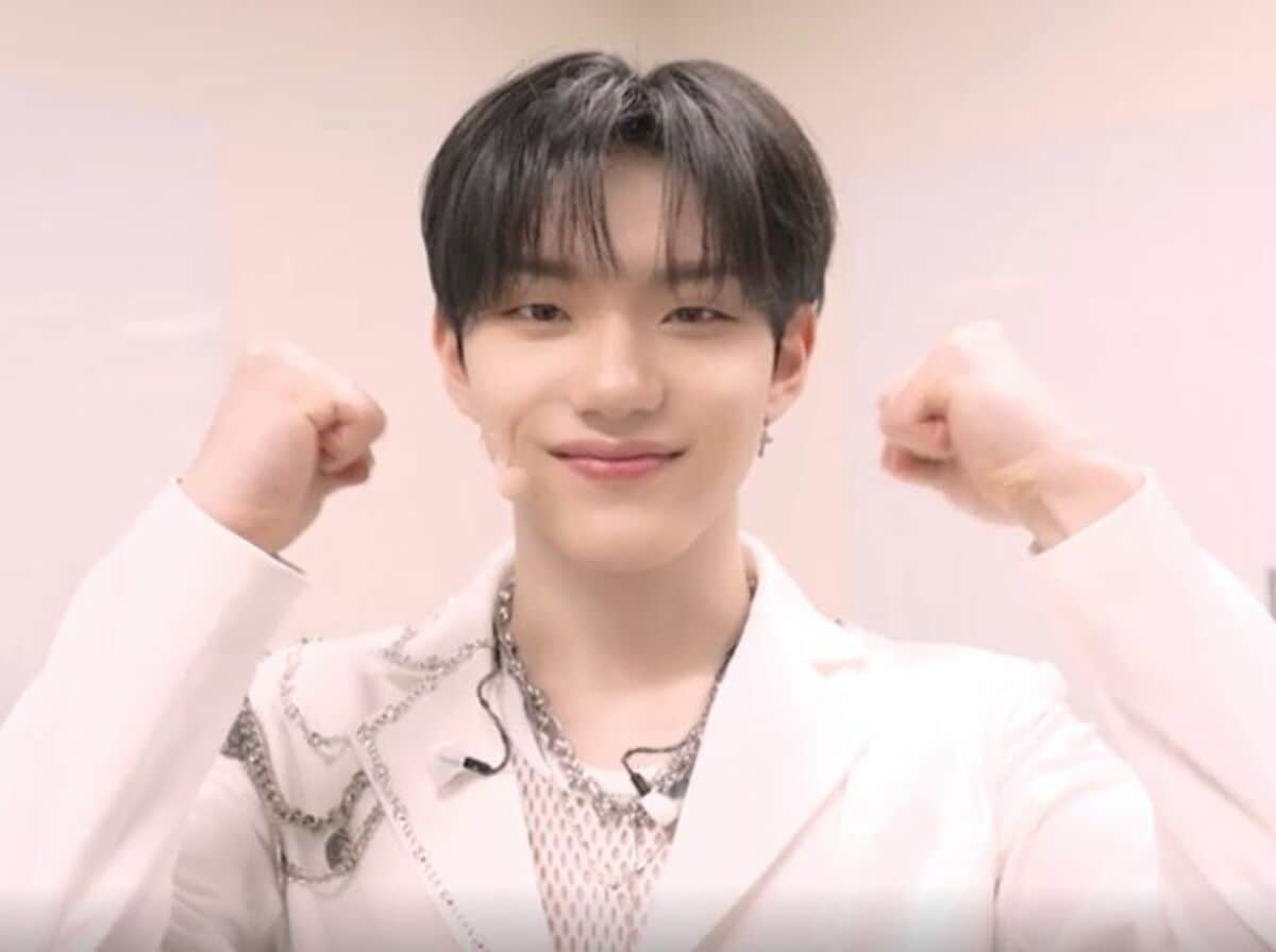 16歳とは思えないセクシーさが話題のアイドル、高校時代の写真に