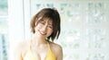 『佐久間宣行のNOBROCK TV』で話題の女優・伊勢川乃亜、初水着グラビアで抜群のスレンダーボディ披露 『FLASH』