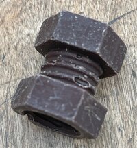 假屋崎省吾『すごいチョコ、プレゼントにもらいました〜っ』