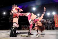 頭蓋骨直撃のスピンキック、必殺技の豪華競演 東京女子プロレス・トップ3がDDTビッグマッチで躍動