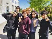 「顔面偏差値たかっ」「美男美女だ」高橋文哉の”仮面ライダー”集合ショットに反響続々