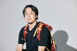 ひろゆき、一緒にアフリカを旅した東出昌大は「すごく便利な人」「次の旅にもついてきてほしい」『世界の果てに、ひろゆき置いてきた』インタビュー