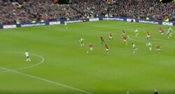 リバプールの鉄人・遠藤航を封じる作戦がついに発見された？ 衝撃の「中盤すっ飛ばし作戦」が炸裂された瞬間　デュエル王を封じたマンUの“ファイヤー・フォーメーション”