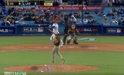 絶体絶命のピンチ！ 大谷翔平、もはや意味不明すぎる　直撃したら死ぬレベルの“超高速打球”がピッチャーを襲う瞬間 「危なすぎるだろ」「もはや暴力」