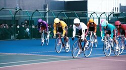 豊橋競輪場はドテ煮や焼き鳥などのグルメがおすすめ！ 『第35回全日本選抜競輪』の見どころ