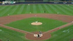 大谷翔平の“高速ゴロ”で相手野手にハプニング発生！ “大谷シフト”が意味なし… ありえない痛恨ミス