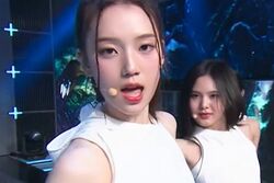 抜群のスタイルと美しいビジュアルで注目を浴びた17歳練習生、足首負傷するも驚きのパフォーマンス！急成長に審査員も驚き「かなりよくなっている」