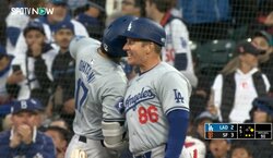 こんな大谷翔平の表情を見たことない… タイムリー直後に塁上で見せた全力「イーッ」の顔がスゴイ 