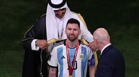 なんと「14億円小切手」手渡しされるメッシ！W杯アルゼンチンが大騒ぎ