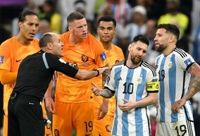 イエローカードの嵐…大荒れの準々決勝にネット衝撃「流石にラフプレー多すぎ」「メッシを活かせるいいチームなのに」【W杯】