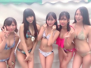 アイドル 水着 ストア 可愛い