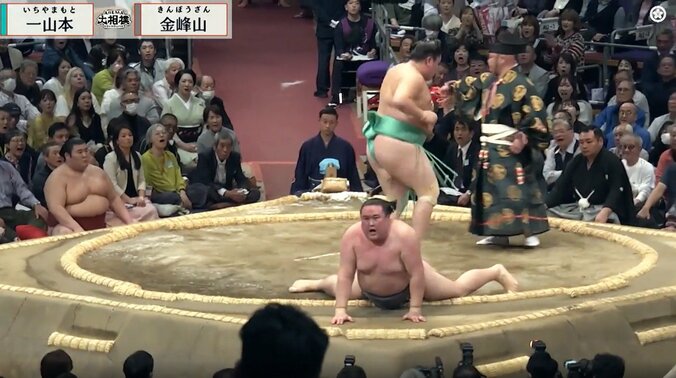 颯爽と走って戻る一山本