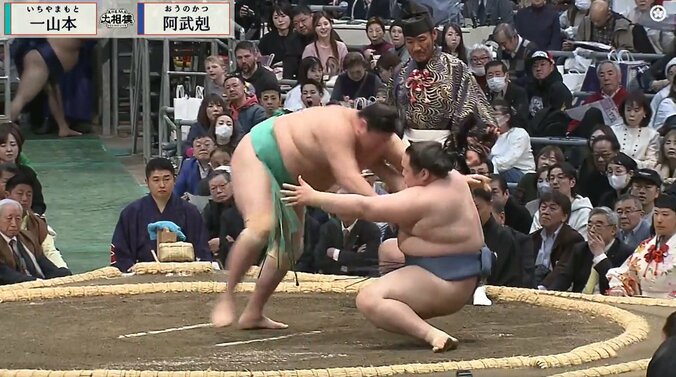 「こわい倒れ方」「一山本ビックリしてる」予期せぬ結末にファンも動揺 元若乃花の指摘に「お相撲さんて大変だ」「そういうことか」反応さまざま 3枚目