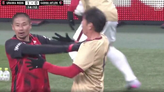 【映像】中田浩二と坪井慶介のバチバチマッチアップ