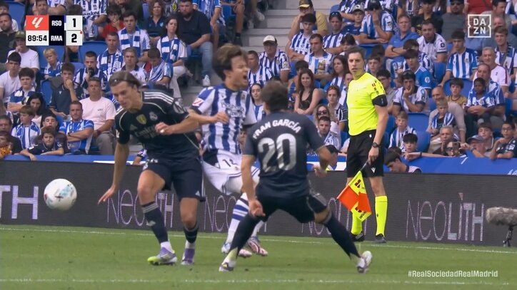 【映像】背後からの危険タックルに絶叫した瞬間