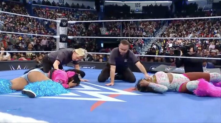 【映像】「収拾つかない」ゴング前に“乱闘”