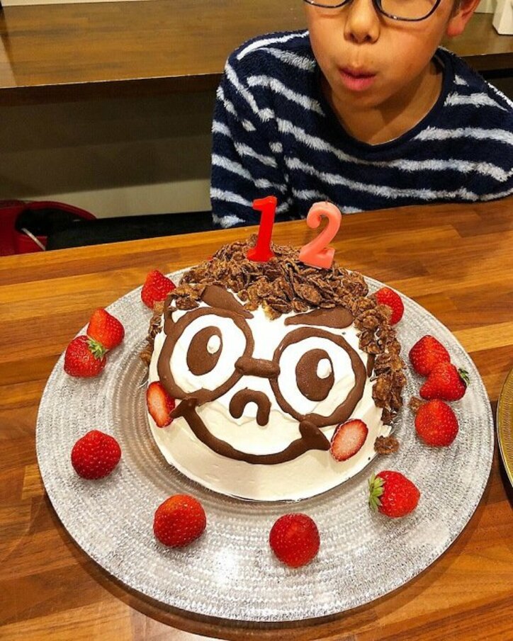みきママ、次男の大好物を使った誕生日ケーキ「有意義な12年だったそうです」