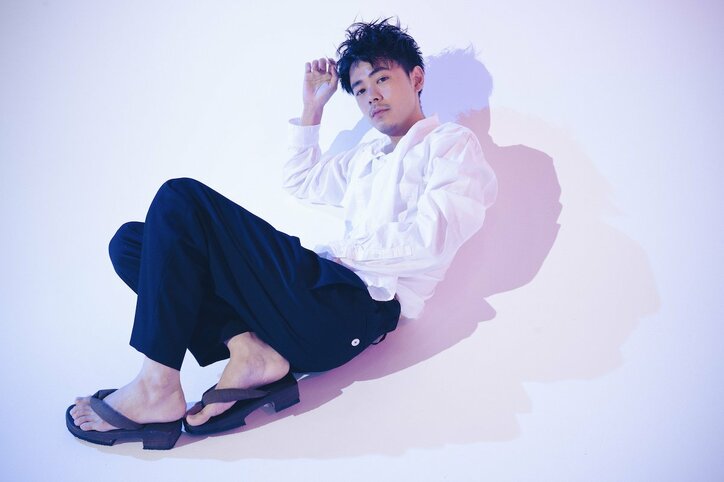 成田凌、約100人の中から選ばれ周防正行監督と初タッグ “想像を超えた”声の芝居　映画『カツベン！』インタビュー