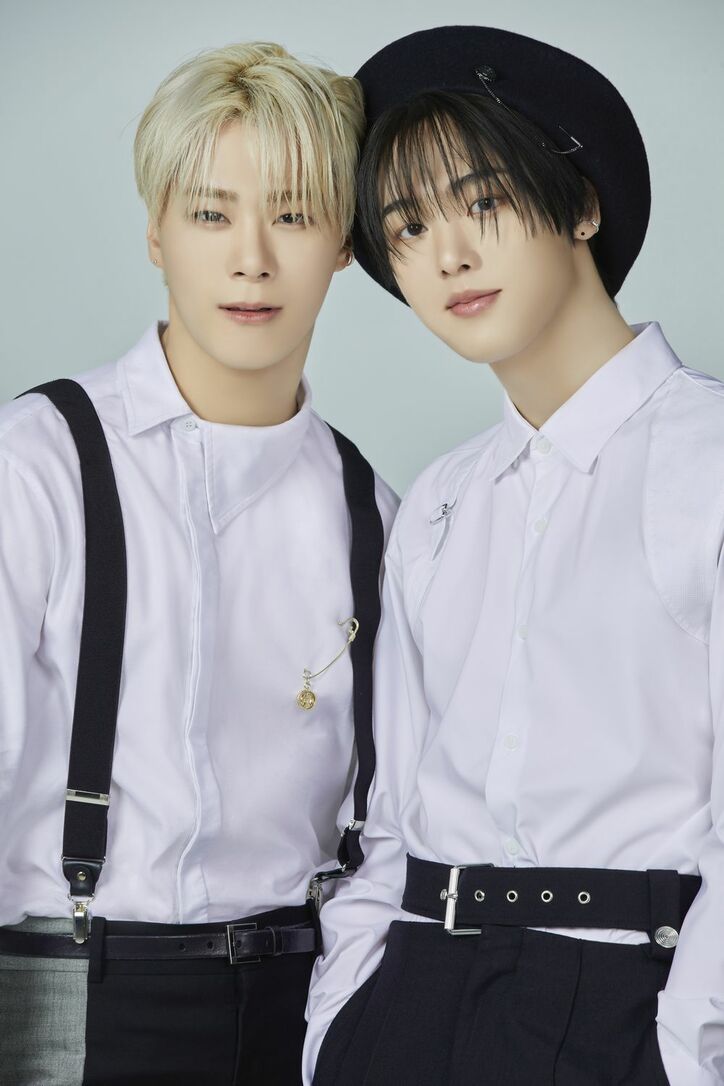 ASTROムンビン＆サナが致命的なセクシーカムバック！「2023年は、香りのように自分たちの魅力が広がる1年に」