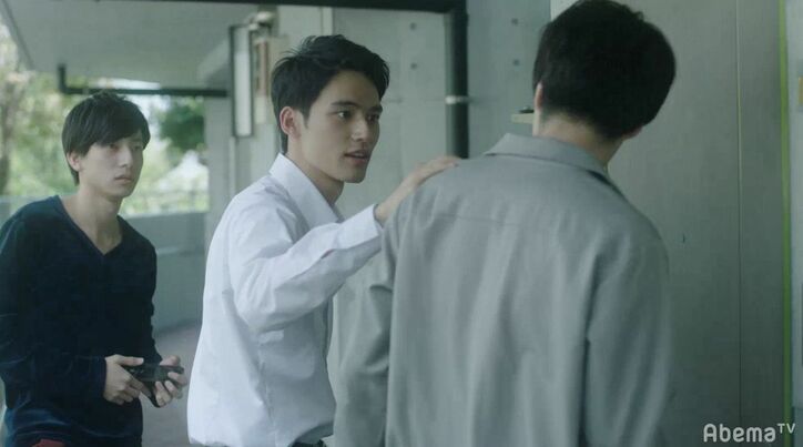 「これは惚れてまうやろ」ゆま（小川紗良）を助ける壮太郎（岡田健史）がイケメンすぎ　『フォローされたら終わり』