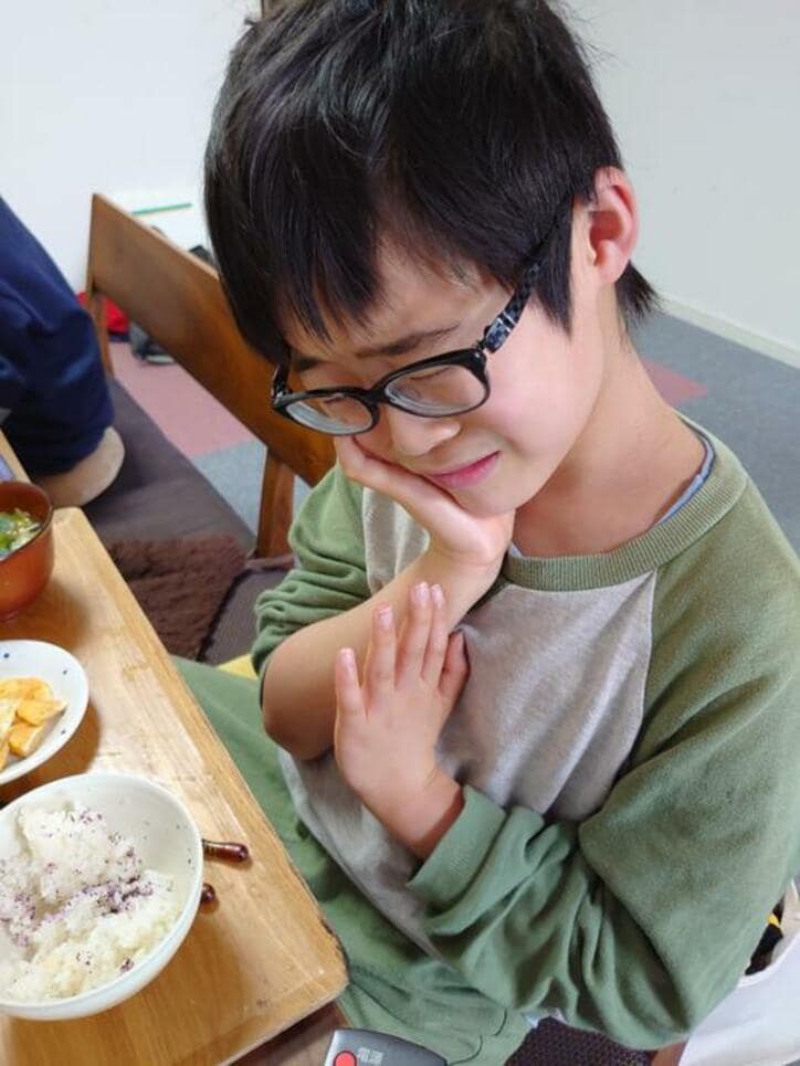  山田花子、失敗した料理を食べた息子の反応「面白い」「切り返しが上手い」の声 