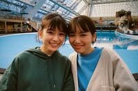 飯豊まりえ＆芳根京子の美人2ショットに「このコンビ最高すぎる」「超絶可愛い!!」と反響