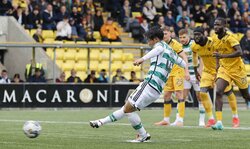 「あっぶな」旗手怜央ヒヤヒヤ弾！GK正面に蹴り込みあわやPKストップもシュートの勢いですり抜け今季初ゴール　PK獲得から完全無表情で決めきった一部始終