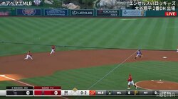 日本ソフト「奇跡のプレー」の再現か サードが弾いてショートがキャッチにファン「昨日ソフトで見た」