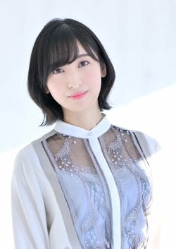 "Moved by Ayaneru's beauty" & "So atmospheric and lovely": Emiri Kato shares off-shot photos of Ayane Sakura from the BanG Dream! 10th Anniversary Live.