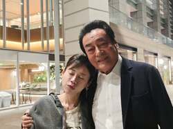 高橋真麻「この日ばかりはムスメの顔です」久々の両親との食事会を報告 仲睦まじい親子ショットも披露
