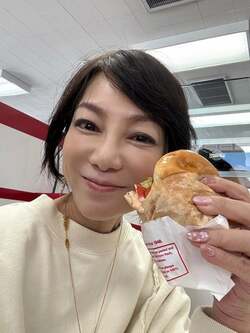  堀ちえみ、ラスベガスのとても混んでいた店で食べた品に感動「日本に是非とも上陸して欲しい」 