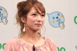 辻希美、夫・杉浦太陽や家族との仲良しショットまとめ