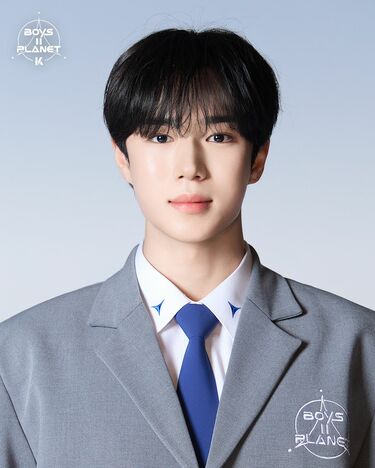 BOYS2PLANET ボイプラ2 コレクトブック　ジュンミン Qoo10] 【公式】(COLLECT BOOK) B : KPOP