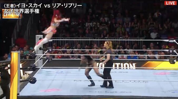 イヨがミサイルドロップを仕掛けるが…