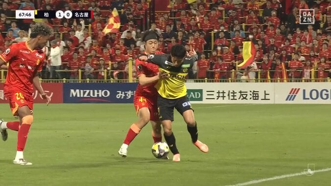 【映像】2人をひき剥がす超加速ドリブル