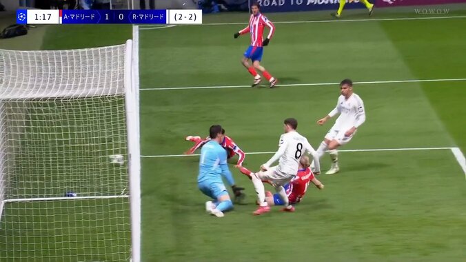 【映像】レアル守備陣を瞬間崩壊させた超高速カウンター