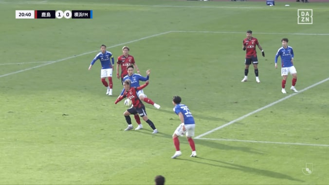 嘘だろ！？鹿島MFが「キャプテン翼やん」「ファンタジスタだ」ミス帳消しのスーパーアシストにファン驚愕「執念でカバー」 4枚目