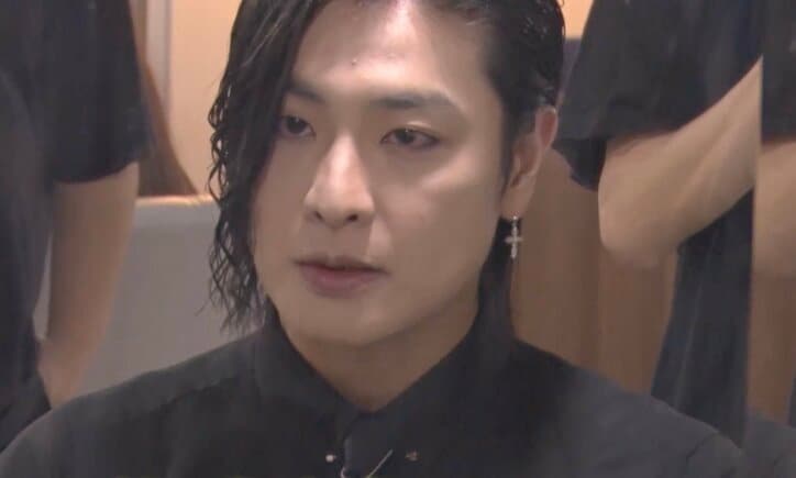 【写真・画像】2年ぶりのプレイヤー復帰・軍神、計算し尽くされた”かきあげヘア”に圧巻「女の子は横から見るから…」　1枚目