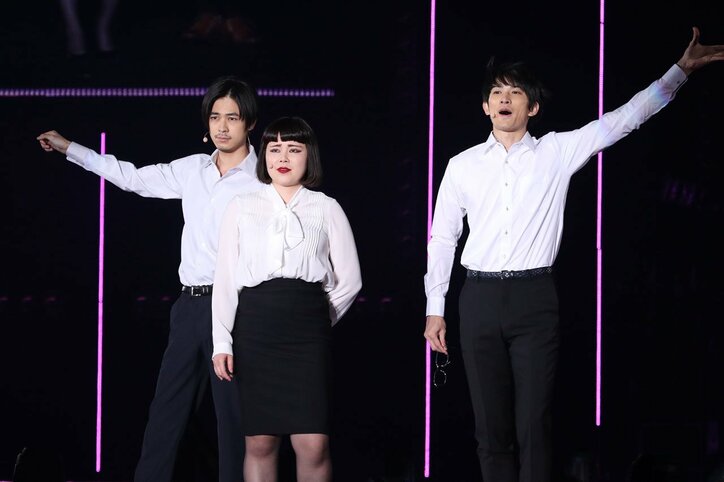 【画像集】ブルゾンちえみ、成田凌&町田啓太と“with B”披露
