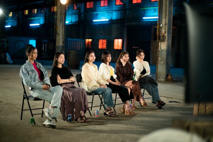 元国民的アイドル、イケメン経営者の太ももをさすり耳元で… 虜にさせるテクニックがスゴすぎてライバル女性たちも唖然「手強い」