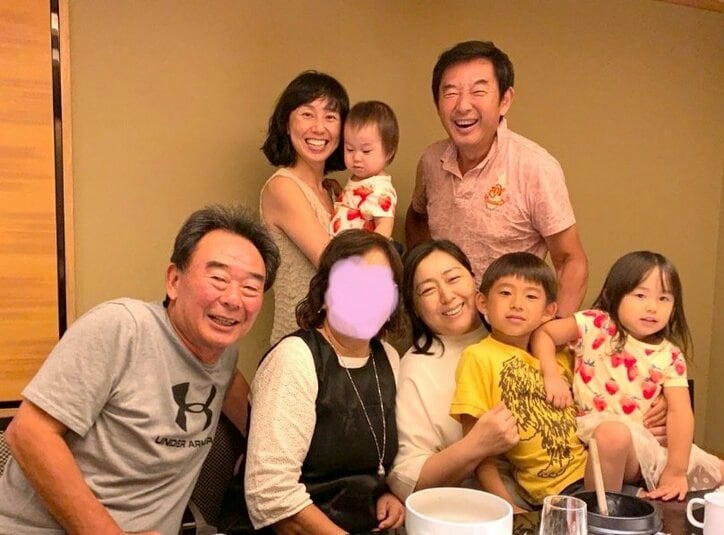 東尾理子、家族揃ってお盆の食事会「少しずつでも何かを感じとってくれたら」