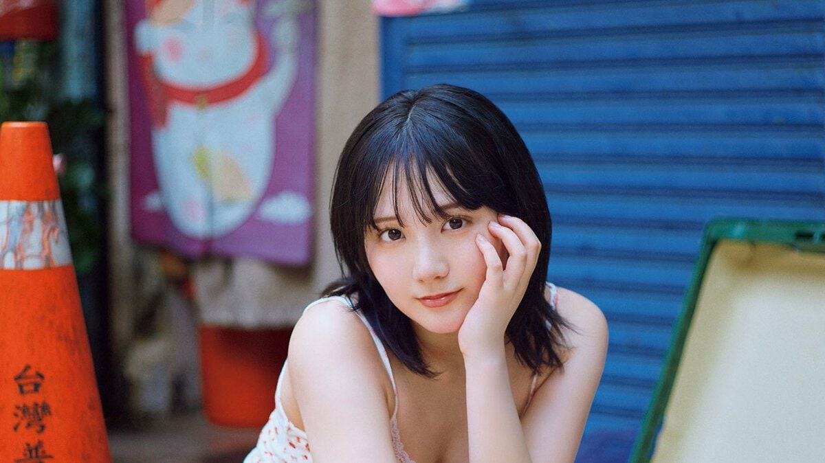 AKB48の“愛されガール”田口愛佳、1st写真集が9月25日発売 ランジェリー