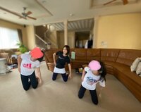 花田虎上『妻と娘達』