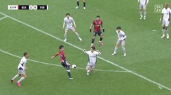 魔法かよ！柴崎岳の“天才的”ボールタッチにSNS騒然「やっぱりレベルが違う」「あの密集であれだけ冷静にボール触れる選手いる？」胸トラップからの超絶コントロールでゴールを演出