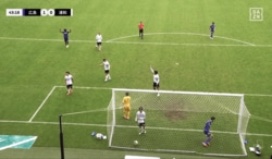 「どうしたんだよ…」浦和、外国人MF＆DFの“淡白な連続ミス”で失点「なんで見物？」「もう少しまともなクリアを」ファン落胆