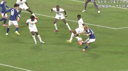 「レベチすぎる」堂安律 “ロッベンも真っ青”な左足ニア抜きフィニッシュ！「そこ打ち抜くのか」「相手キーパー直前まで動けず」極上ゴラッソにSNS騒然