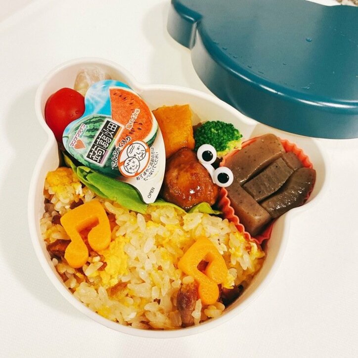 加護亜依、息子の大好物を入れた弁当を公開「コンニャクの煮物入れてみました！」