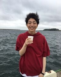 高杉真宙、お茶目な笑顔ショットにファンからコメント相次ぐ「くしゃっとした笑顔可愛い～～～」