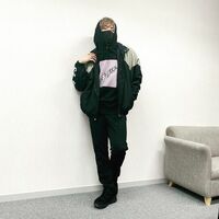 「最高すぎるっ！！」「最高にかっこいい」EXIT・りんたろー。挑発的なブラックコーデに悶絶の声